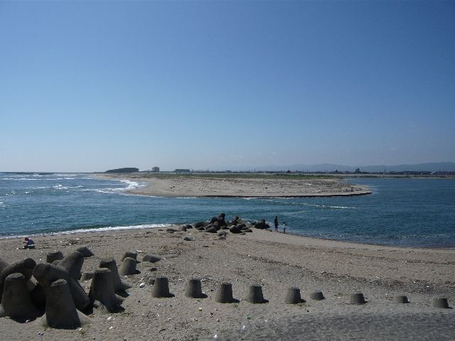 左が海、右が阿武隈川